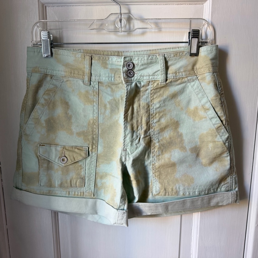 Anthropologie The Wanderer Sage and Tan Tie-Dye Cargo Shorts Women’s Size 27
